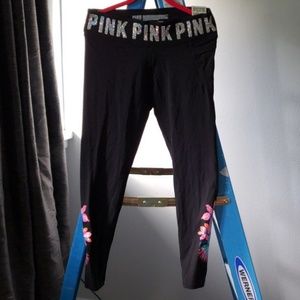 nwt Pink brand leggings /yoga pants sequins L